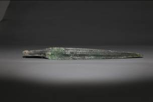 YB0900战国巴蜀柳叶形虎斑纹青铜剑