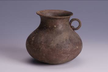 YB0824战国辫索纹单耳青铜鍪